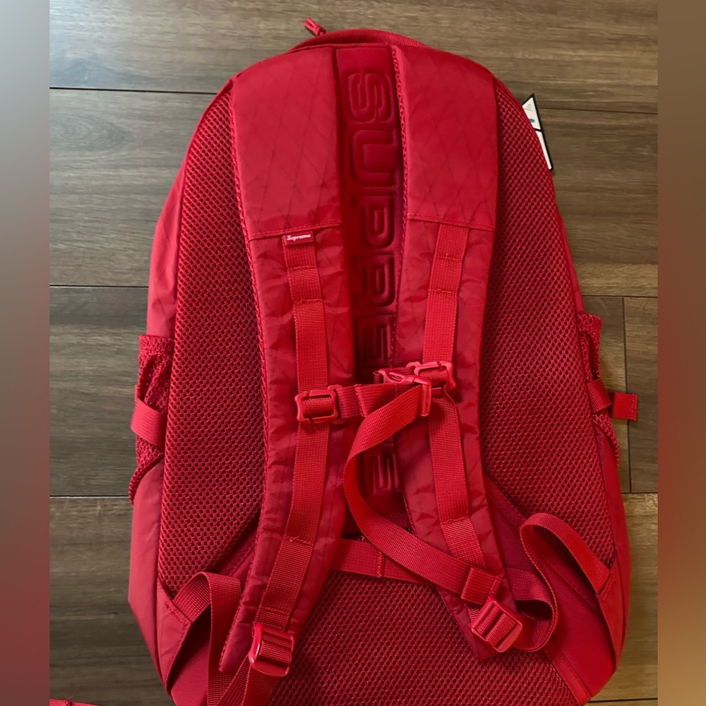 Supreme backpack ‘red’ brand new 100% Authentic with tags - Picture 3 of 7